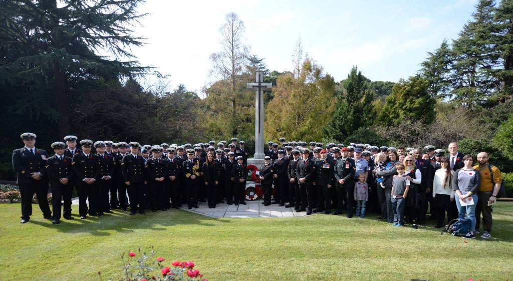 HMCS CALGARY: Ship’s company wreath-laying at Yokohama Cemetery 